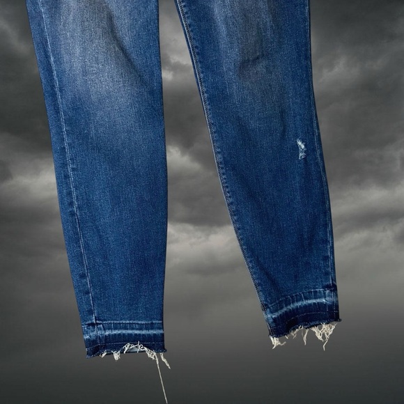 Spanx ‘Shape and Lift Distressed Skinny Jeans’ in “Medium Wash Blue” Size Medium - Picture 9 of 16